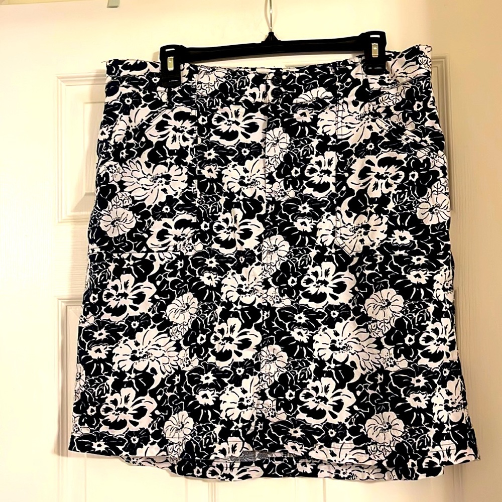 CJ Banks skort with pockets